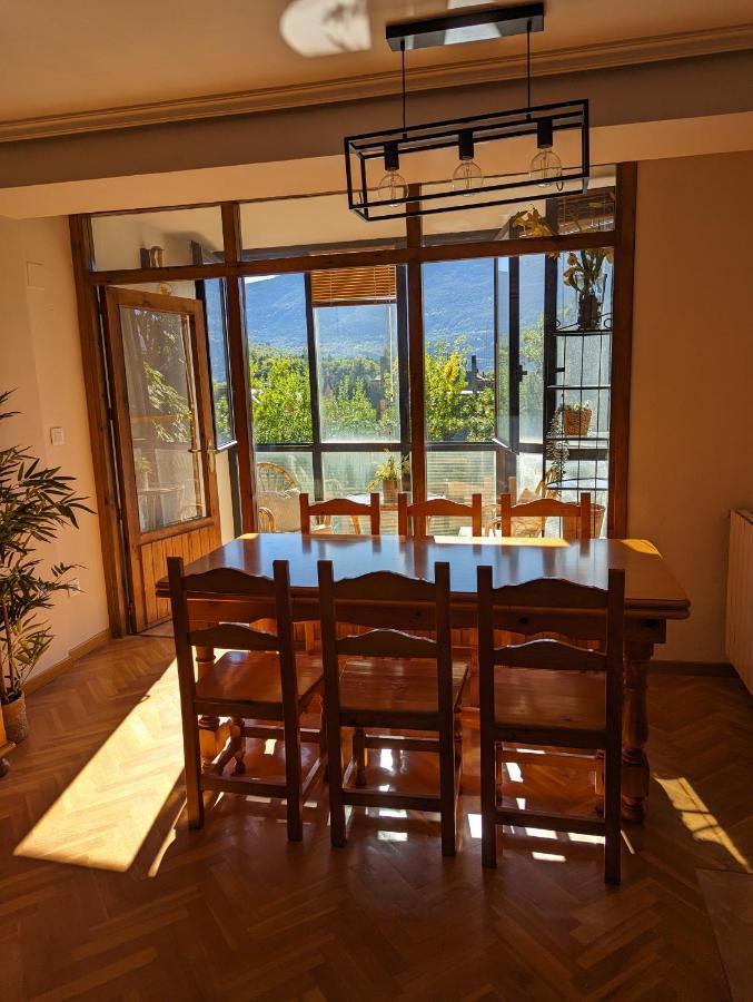 Appartement Piso Grande La Vina à Biescas  Extérieur photo