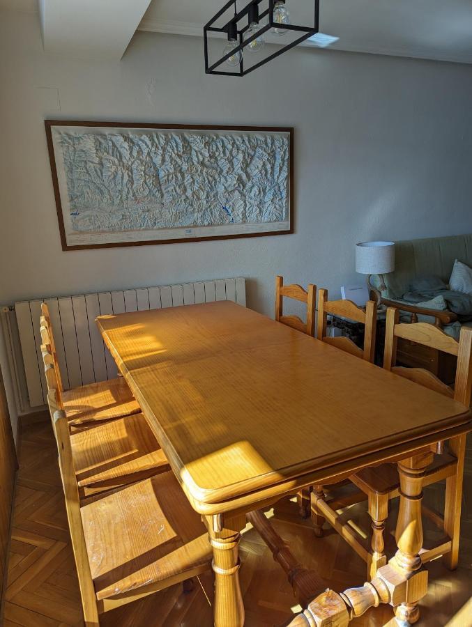 Appartement Piso Grande La Vina à Biescas  Extérieur photo